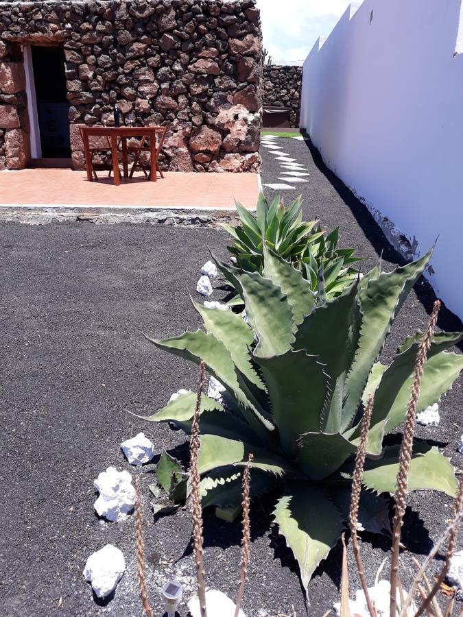 Loft La Tahonilla Pensionat Tías Exteriör bild